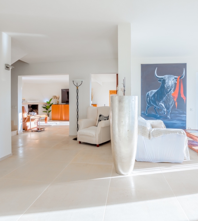 Resa Estates Ibiza sale te koop Villa hills Can Furnet interior .jpg